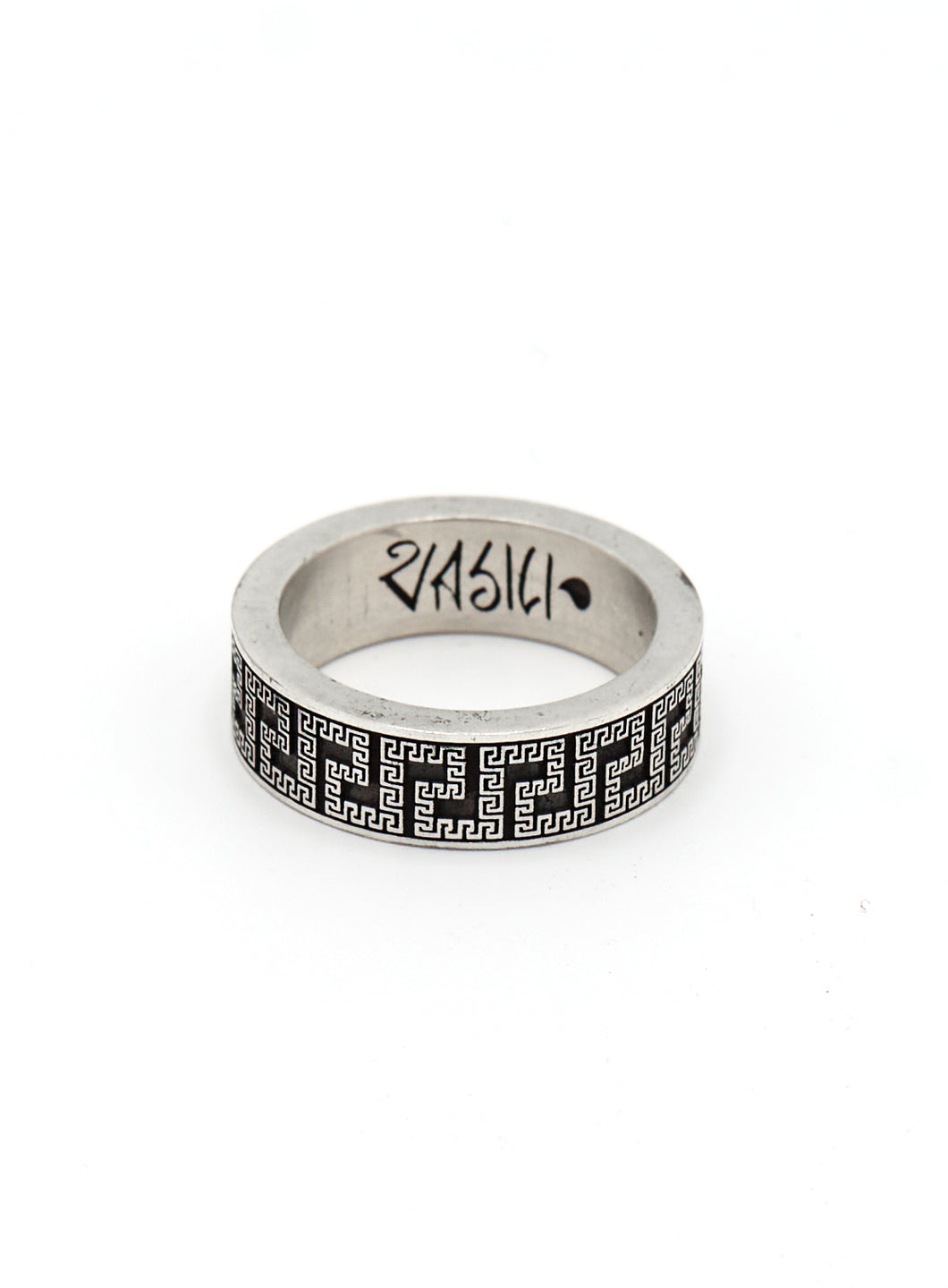 Sleek Greek ring in Silver